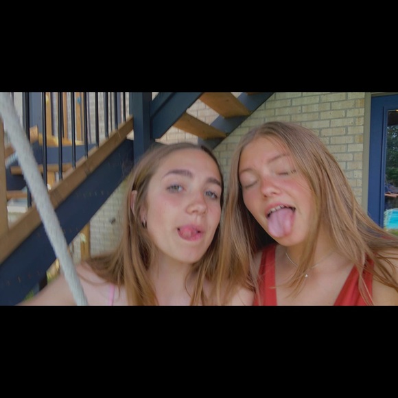 Meet your Posher, Avery - Picture 1 of 1